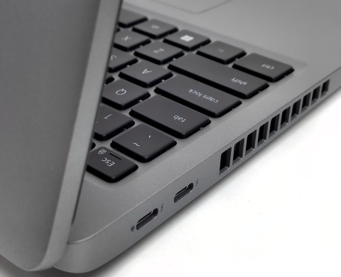 Laptop Dell Latitude 5520 i5 32GB RAM 1TB SSD 15,6" Full HD powystawowy