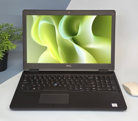 Laptop Dell Latitude 5590 i7 16GB RAM 1TB SSD 15,6" Full HD GeForce MX130 powystawowy