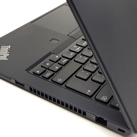 Laptop Lenovo ThinkPad T14 Gen 2 i7 16GB RAM 1TB SSD 14" Full HD GeForce MX450 powystawowy