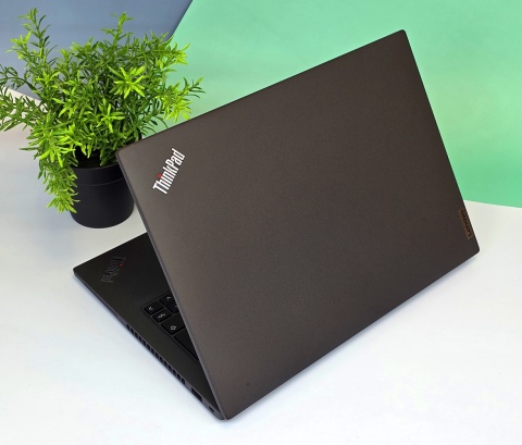 Laptop Lenovo ThinkPad T14 Gen 3 AMD RYZEN 7 Pro 16GB RAM 1TB SSD 14" Full HD dotykowy powystawowy