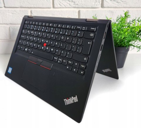 Laptop Lenovo ThinkPad x390 Yoga i7 16GB RAM 1TB SSD 13" Full HD dotykowy poleasingowy