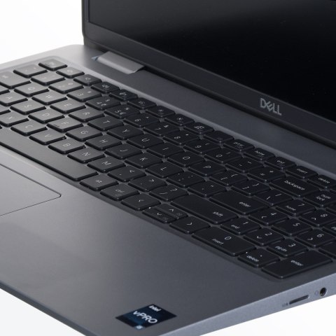 DELL LATITUDE 5530 i7-1265U 32GB 512GB SSD 15,6" FHD (MX550) (US QWERTY) Win11pro + zasilacz UŻYWANY