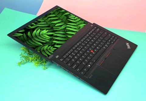 Laptop Lenovo ThinkPad T14s G1 Ryzen 5 Pro 16GB RAM 2TB SSD 14" Full HD powystawowy