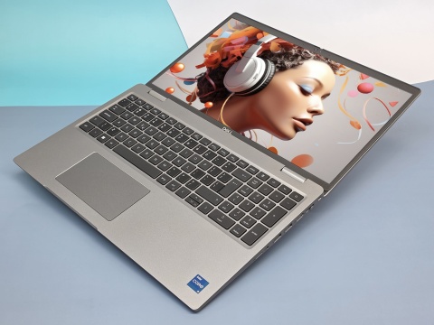 Laptop Dell Latitude 5530 i5 16GB RAM 512GB SSD 15,6" Full HD poleasingowy