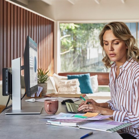 HP Elite Mini 800 G9 i7-14700 16GB DDR5 4800 SSD1TB UHD Graphics 770 LAN WiFi6+BT W11P 3Y OnSite